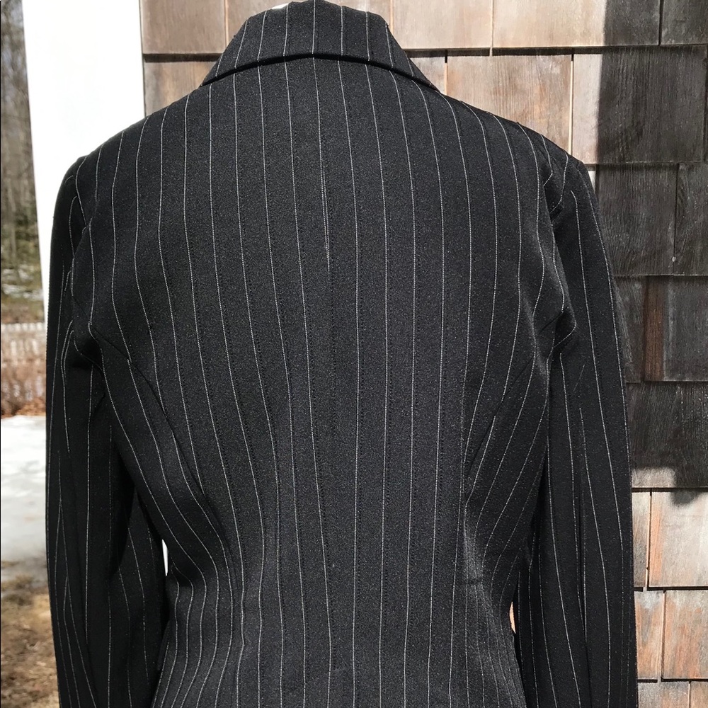 Blazer - Picture 2 of 2